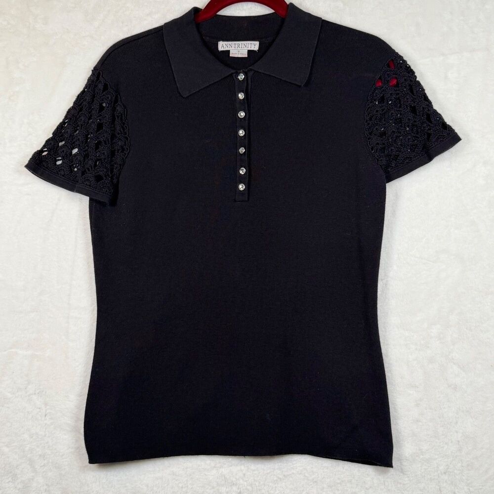 Ann Trinity Women’s Black Knit Polo Top S Crochet Sleeves Rhinestone Buttons